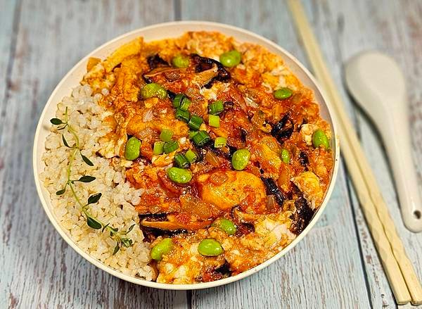 食譜二：雞胸肉%26;滑蛋茄汁丼.jpg