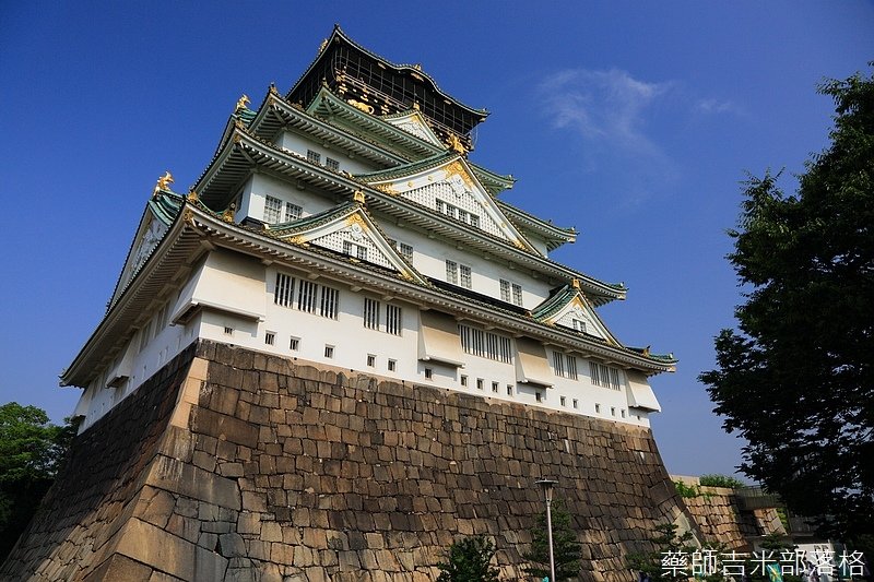 Osaka_Castle_107.jpg