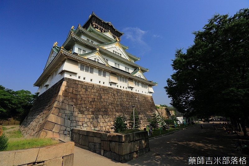 Osaka_Castle_109.jpg