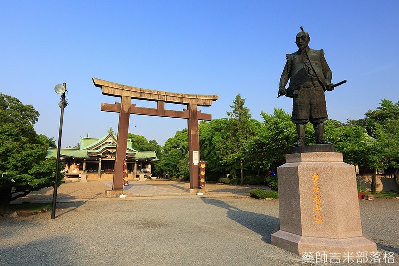 Osaka_Castle_285.jpg