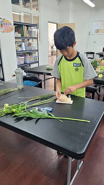 新興國中職業試探與體驗--架構花藝