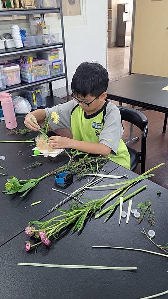 新興國中職業試探與體驗--架構花藝