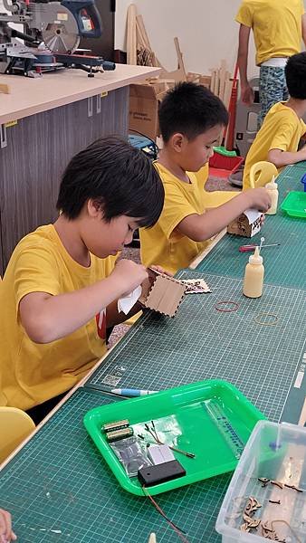 校外教學--日新自造教育及科技中心