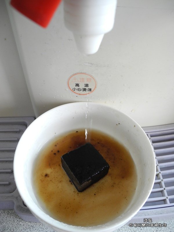 第二顆鈕釦仙草凍飲13.jpg