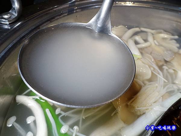 菇類雞湯-麻辣一哥桃園中山店 (2).jpg