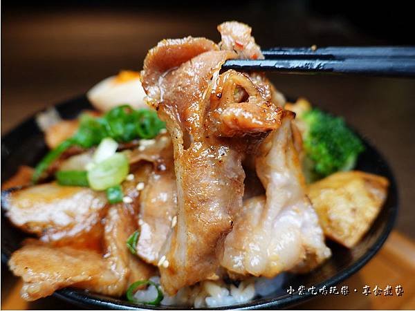 泡菜豬燒肉丼-大河屋燒肉丼串燒南崁店 (5).jpg