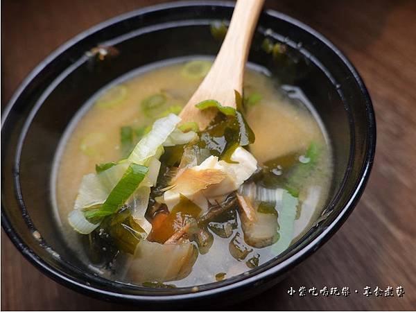 料多日式味噌湯-大河屋燒肉丼串燒南崁店 (2).jpg