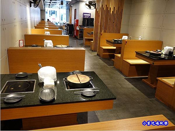 用餐環境-金大鋤壽喜燒府中店(吃到飽) (1).jpg