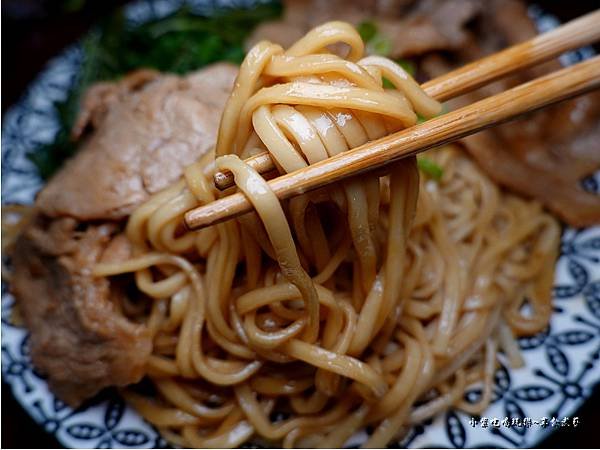 梅花豬-川巴子蔥油拌麵 (2).jpg