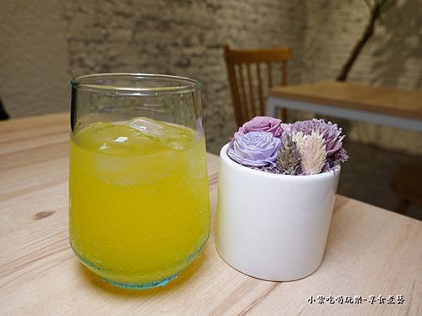 賓德寶百香果風味氣泡飲-桃園surry Hills cafe&apos;  (2).jpg