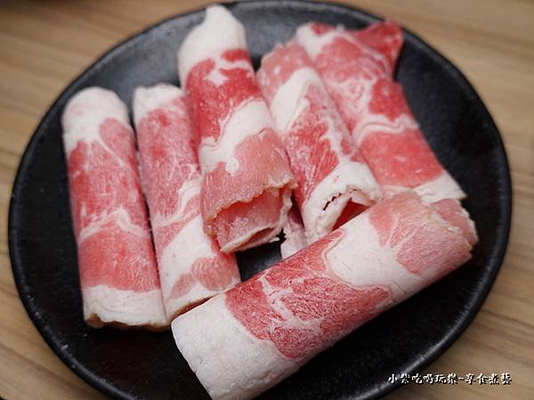 鴛鴦鍋牛肉片-2023逸小鍋 (3).jpg