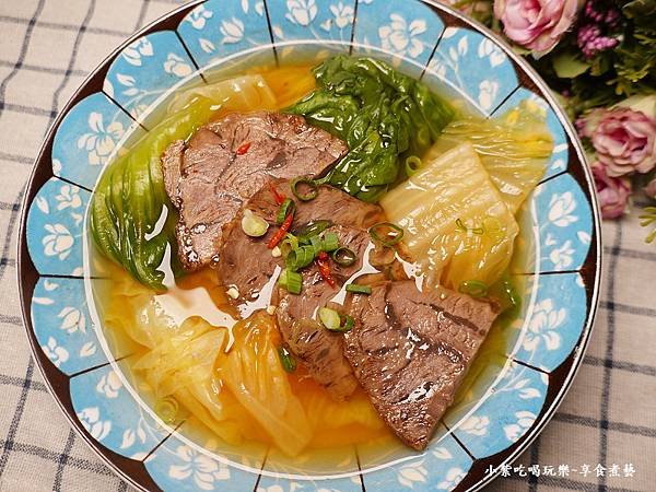 韓式泡菜牛肉湯-黑竹園滷牛肉.jpg