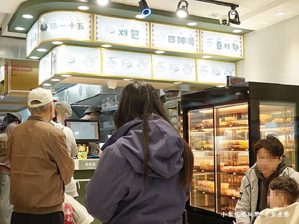 生意很好-豬一十五新北中和店.jpg