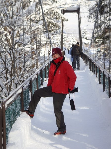 雪做的吊橋