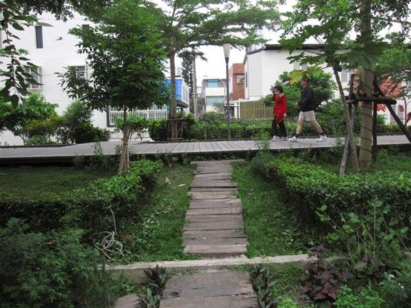 照片 061 (Small).jpg
