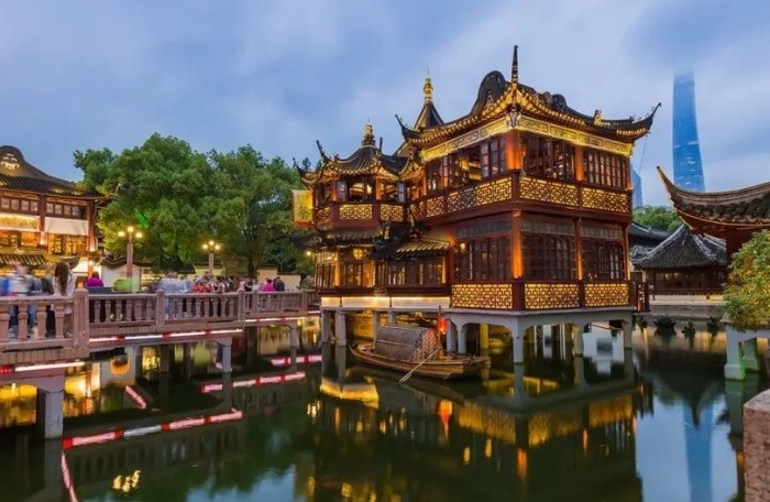 Khám Phá Dự Viên – Di Sản Văn 