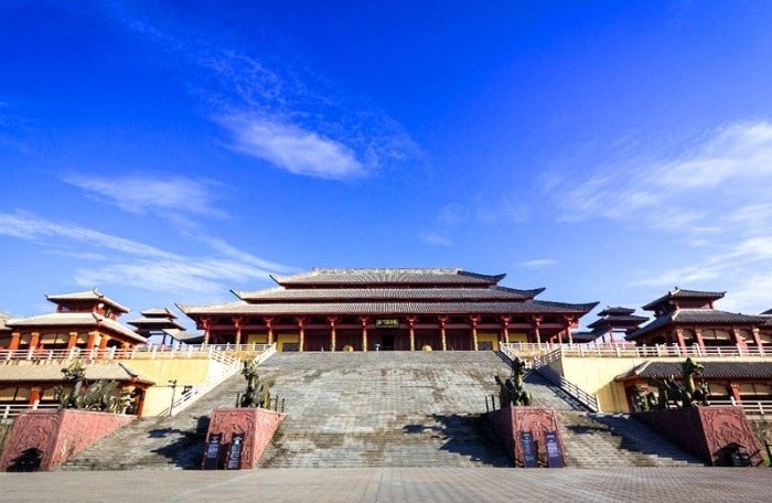 Khám Phá Phim Trường Hoành Điế
