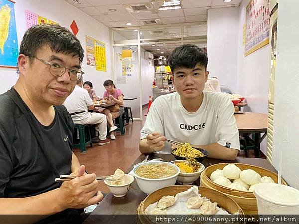 甜蜜CD家到花蓮住好人青旅.吃周家包子.濰克早午餐 (15).jpg