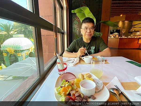 甜蜜CD家住台北維多利亞飯店英倫客房，早餐。美麗華摩天輪。晚餐 (19).jpg