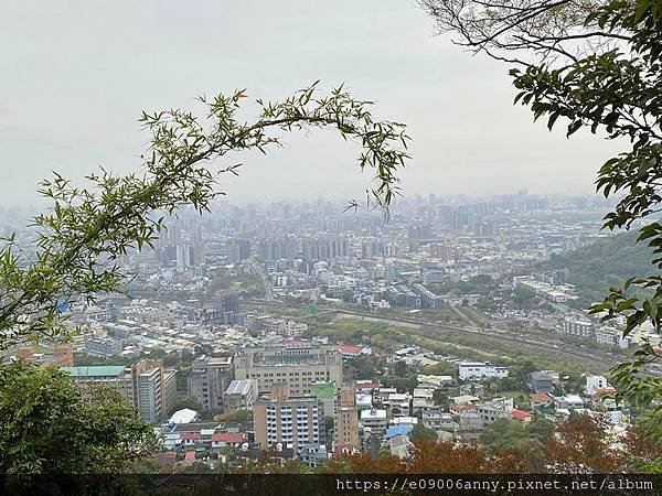 2023元旦甜蜜CD家去大甲鎮瀾宮拜拜，再去「高美濕地」和「南觀音山步道」 (10).jpg