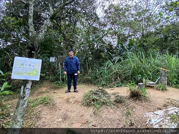 甜蜜CD家爬槓子寮山小百岳 (8).jpg