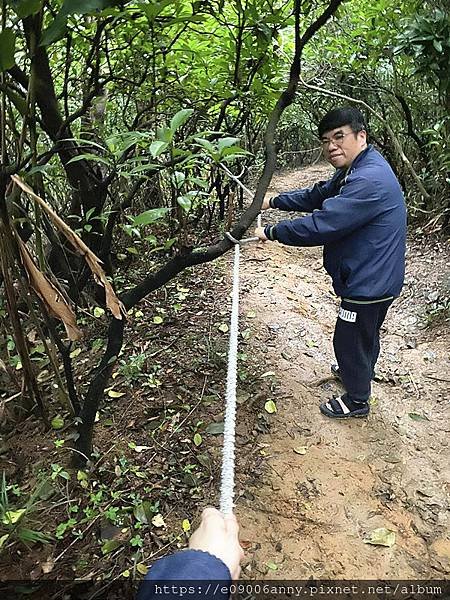 甜蜜CD家爬槓子寮山小百岳 (12).jpg