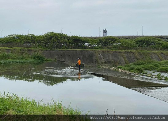 甜蜜CD家到國防砲陣地運動公園看飛機 (11).jpg