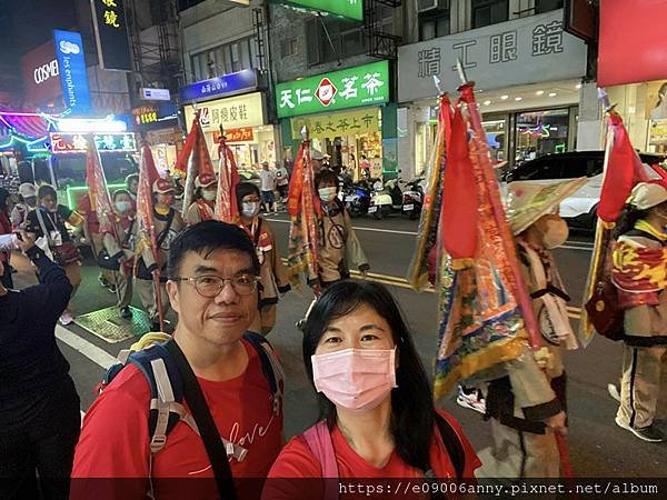 1120422甜蜜CD家跟著媽祖繞境早上從追分走到南瑤宮 (91).jpg