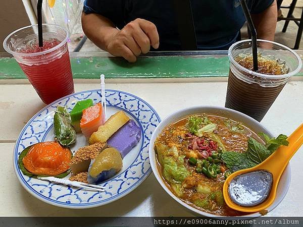 2024香港桂林陽朔馬來西亞檳城12日Day8-2午餐吃莫定標娘惹糕店0707 (2).jpg