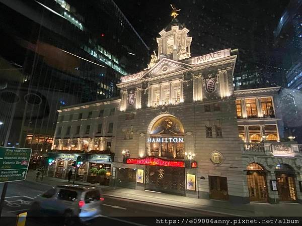 DAY3-6甜蜜CD家歐洲7國~倫敦西區皇后戲院(Queen&apos;s theatre)看音樂劇《悲慘世界》 (3).jpg