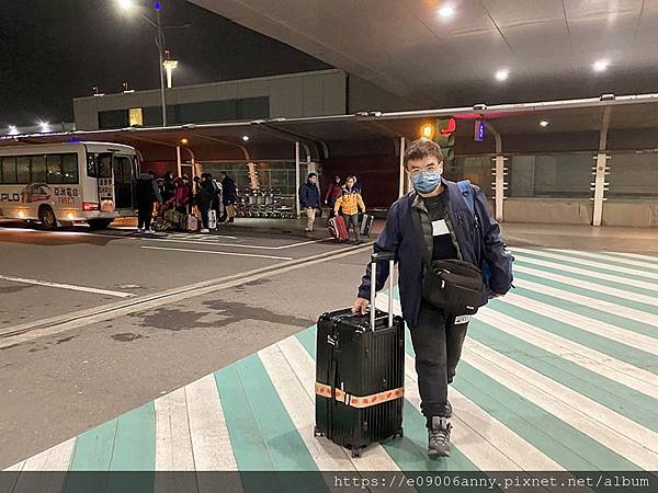 甜蜜CD家Day1-1搭易斯達航空到濟州島緣起與行李準備114 (8).jpg