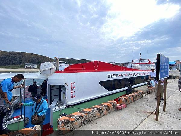 甜蜜CD家Day2-1澎湖鐘記燒餅、東吉島、南方四島、藍洞巡航 (15).jpg