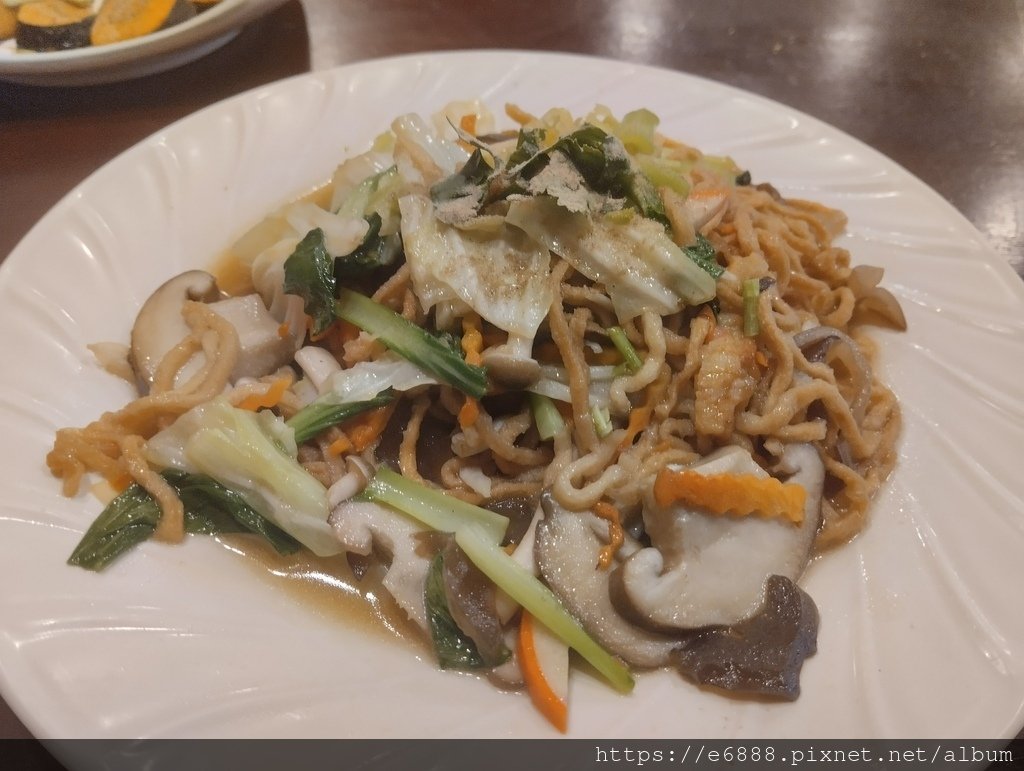 外食。炒意麵