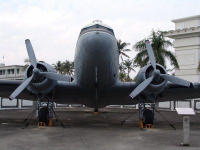 C-47 空中列車式運輸機