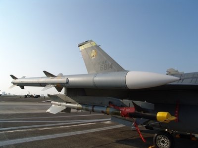 AIM-120C 先進中程空對空飛彈 AMRAAM