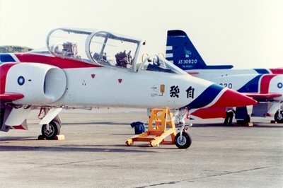 AT-3 自強號教練攻擊機 (AIDC)