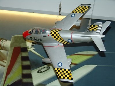 F-86F 軍刀式戰鬥轟炸機  Sabre