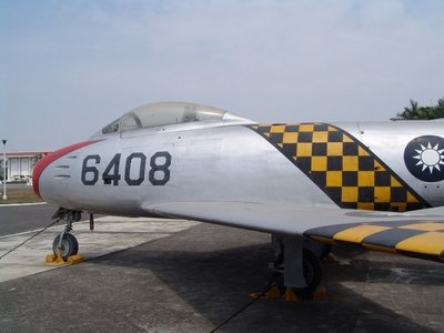 F-86F 軍刀式戰鬥轟炸機 Sabre