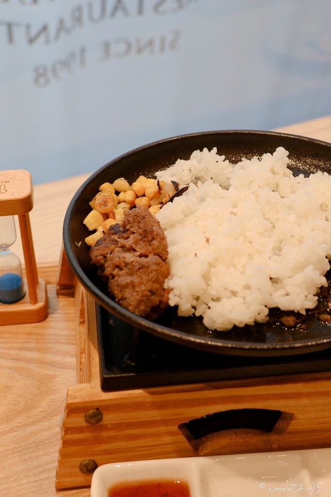 [ 台北美食 ] 福吉漢堡排-中山國中站新開幕日本人氣鐵板漢