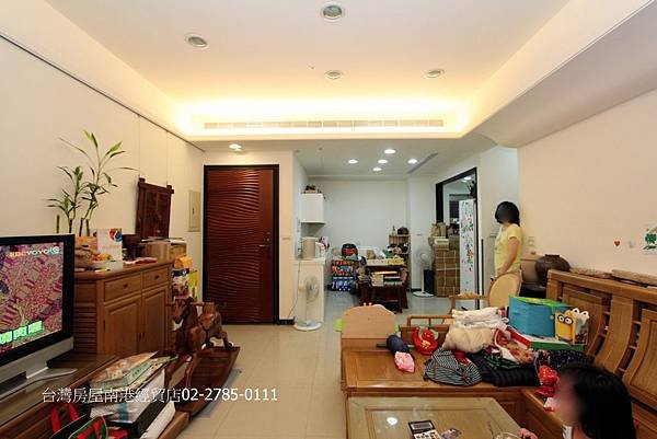 宏錦建設 東方晶典 0986940345邱奕錫