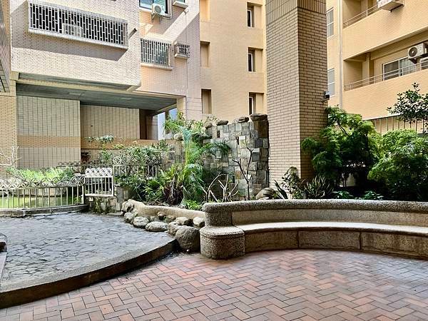 永康再見砲校創意園區旁百尺竿頭電梯三房