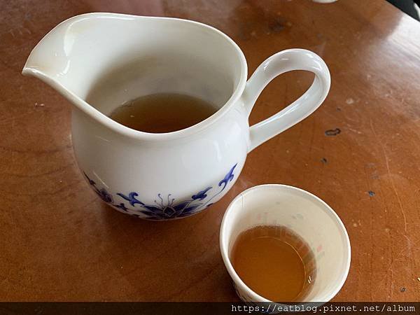 宜蘭必吃必玩｜玉蘭茶園櫻花｜茶焗蛋、茶滷味、鴨翅、豆干、蜜香