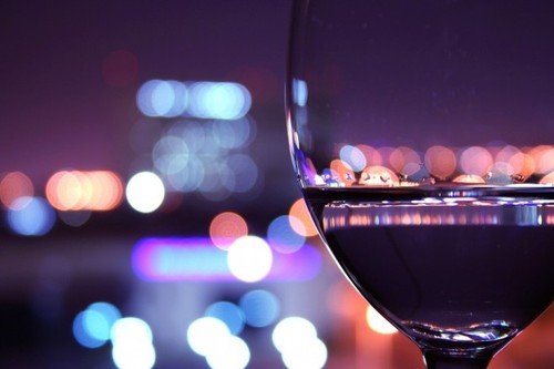 idea,glass,light,night,reflection,wine-8e064efdf0833205d75182c22841792c_h.jpg