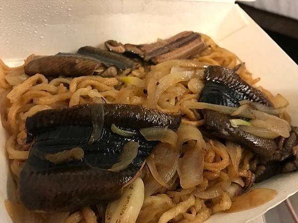 台南兩天一夜速記/奇美博物館、牛肉湯、虱目魚肚、鍋燒意麵