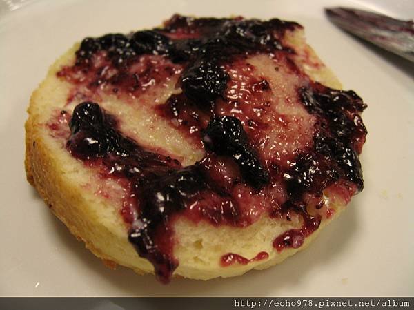 Scron+cream+籃莓醬.jpg