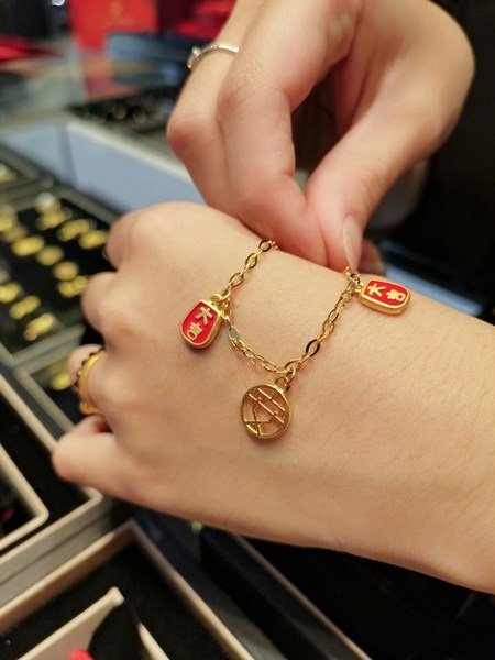 台中婚戒對戒金飾店