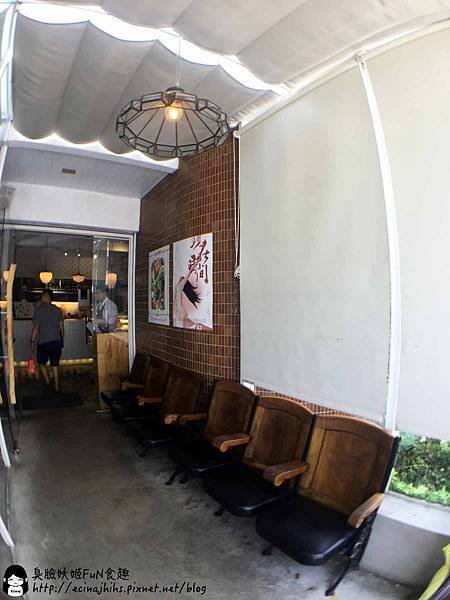 inside 01.jpg