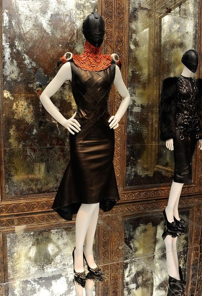 Alexander+McQueen+Savage+Beauty+Costume+Institute+LzGf6bd3zvSl.jpg