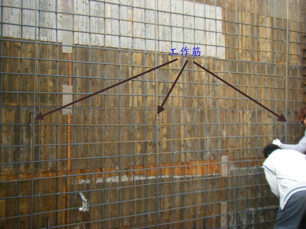091219二樓鋼筋及水電配管05