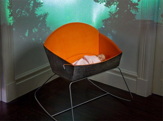 lunar-koo-rocker-bassinet-2.jpg